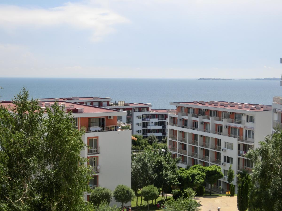 Sea View Crown Apartment On Complex With Pools And Beach, Sveti Vlas Bagian luar foto
