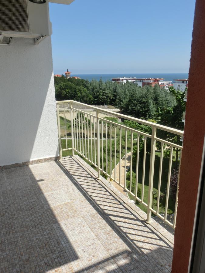 Sea View Crown Apartment On Complex With Pools And Beach, Sveti Vlas Bagian luar foto